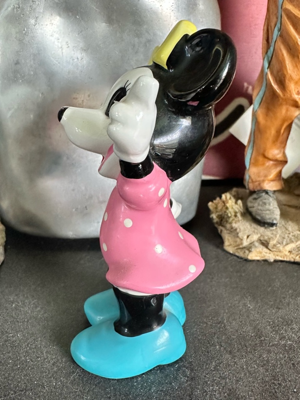 Vintage Walt Disney Productions Minnie Mouse Ceramic Figurine Pink Dress - Picture 2 of 6